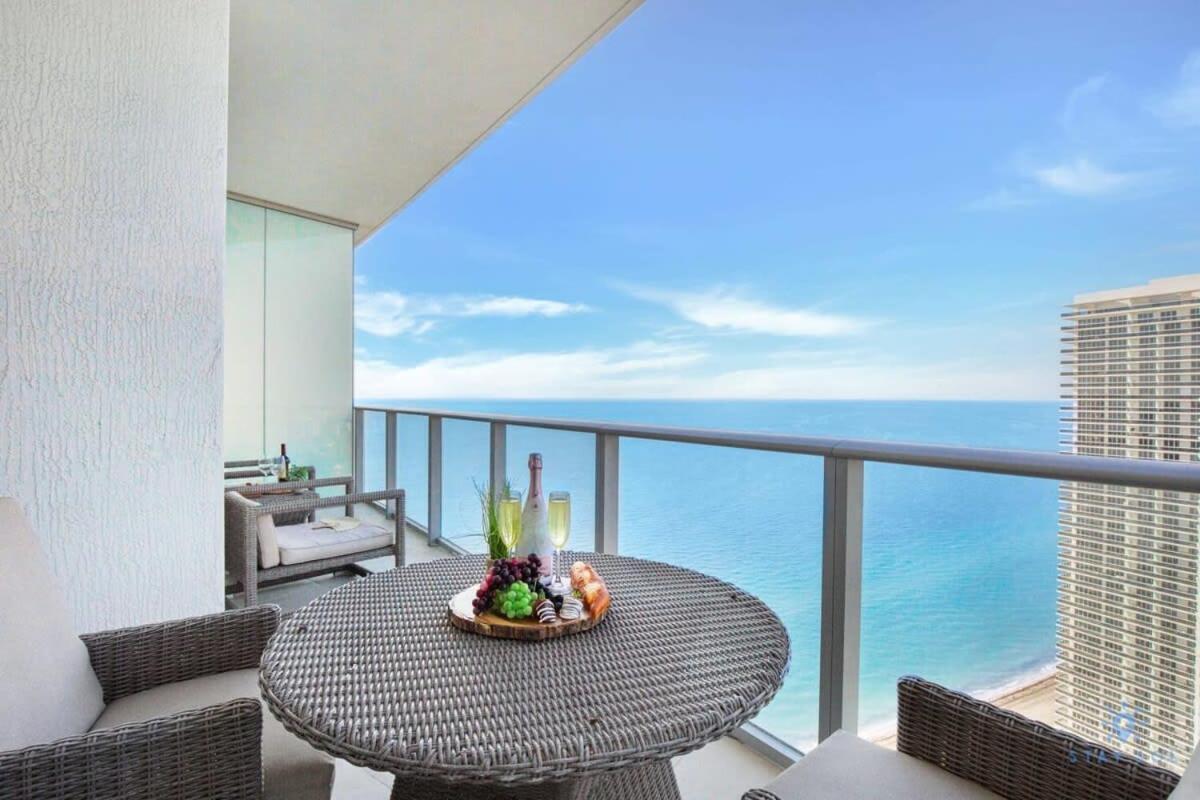 Апартаменты Upper Level Penthouse - Amazing Views Beach & Intracoastal Голливуд Экстерьер фото